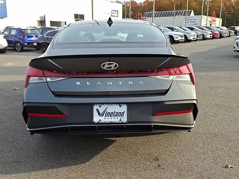 Certified 2025 Hyundai Elantra Sport image 7