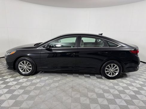 Used 2018 Hyundai Sonata SE w/ Cargo Package image 6