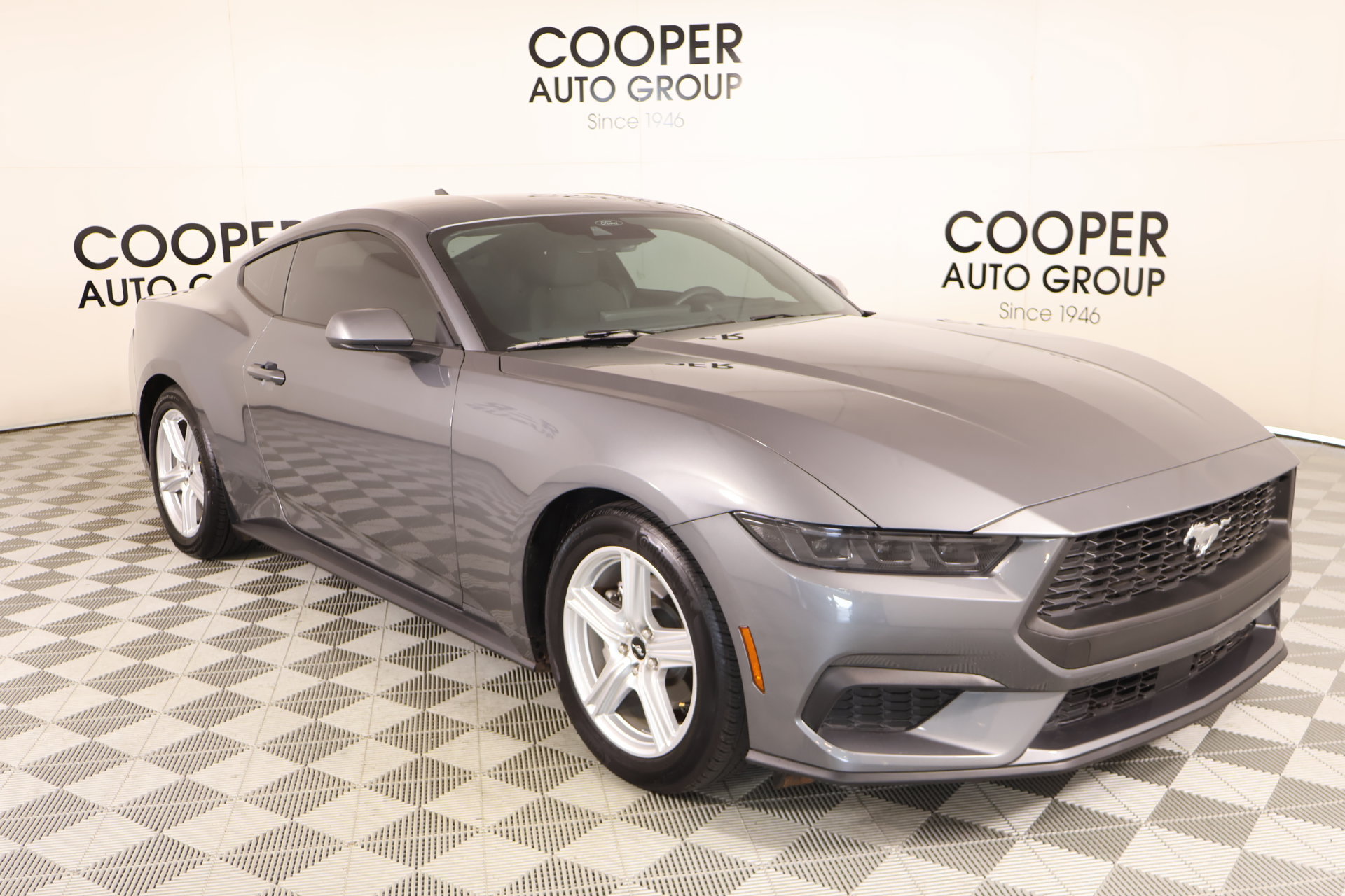 Used 2026 Ford Mustang Coupe RWD image 1