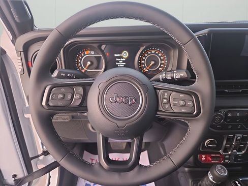 New 2026 Jeep Wrangler Unlimited Rubicon image 14