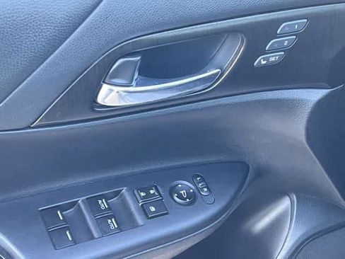Used 2015 Honda Accord Touring image 30