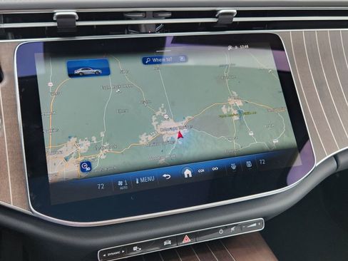 Used 2025 Mercedes-Benz E 350 4MATIC Sedan image 16