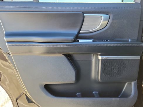 Certified 2025 Ford Expedition Max Platinum AWD/4WD image 13