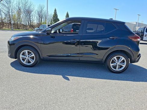 Used 2021 Nissan Kicks S FWD image 6