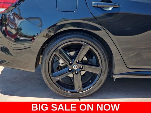 Used 2023 Nissan Sentra SR w/ Midnight Edition Package FWD image 36