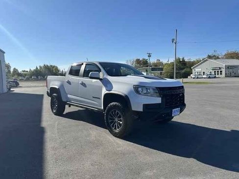 Used 2022 Chevrolet Colorado ZR2 image 3