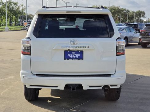 Used 2023 Toyota 4Runner TRD Sport AWD/4WD image 8