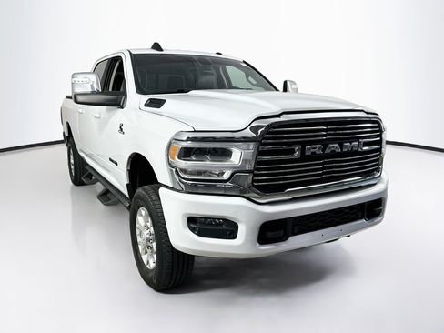 Used 2023 RAM 2500 Laramie AWD/4WD image 3