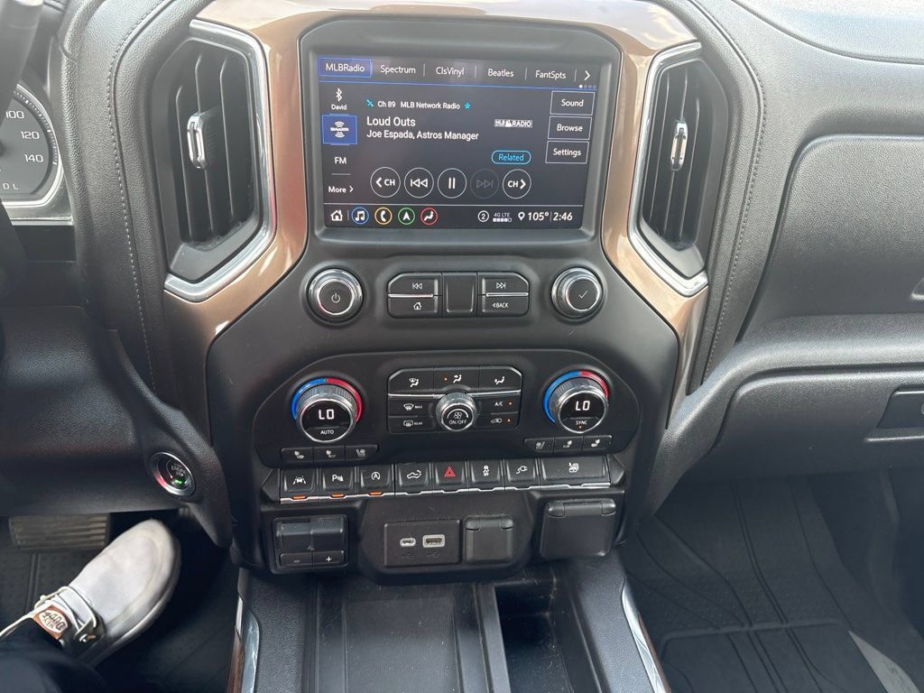 Used 2020 Chevrolet Silverado 1500 High Country w/ Technology Package AWD/4WD image 22
