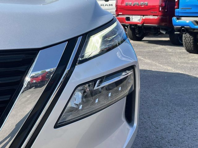 Used 2021 Nissan Rogue SV FWD image 9