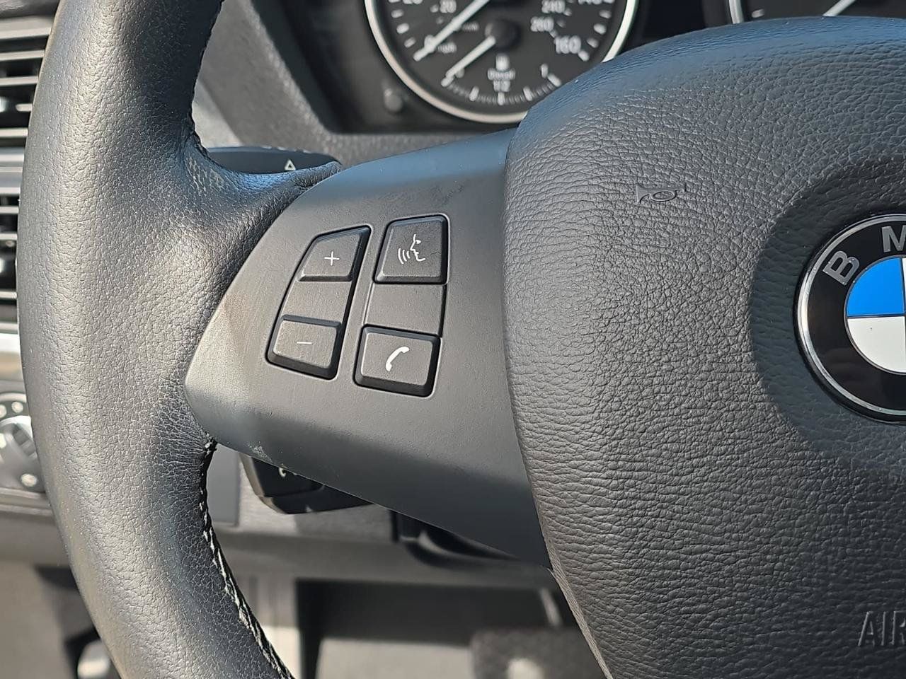 Used 2011 BMW X5 xDrive35d AWD/4WD image 16