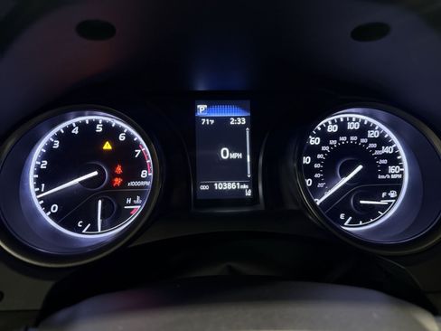Used 2021 Toyota Camry SE FWD image 17