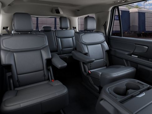 New 2027 Ford Expedition Active AWD/4WD image 11