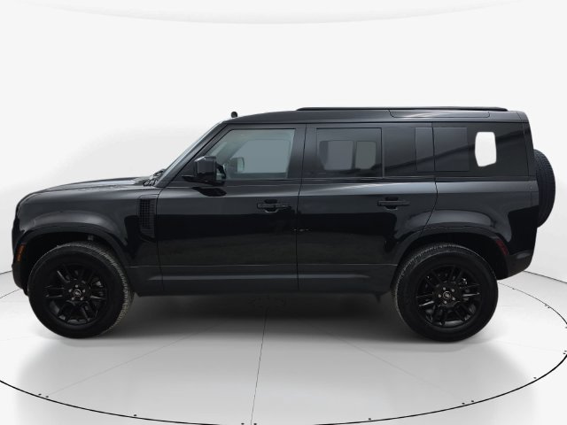 Used 2025 Land Rover Defender 110 S AWD/4WD image 9