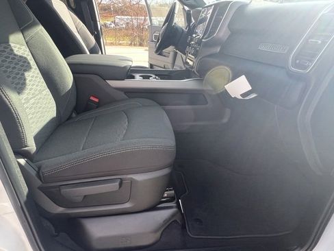 Used 2025 RAM 3500 Big Horn image 31