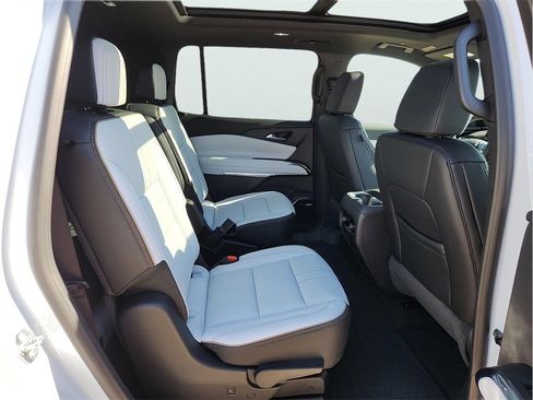 New 2026 Chevrolet Traverse High Country image 19
