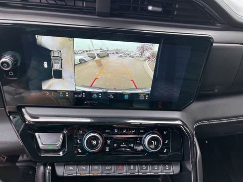 Used 2023 GMC Sierra 1500 AT4X image 11