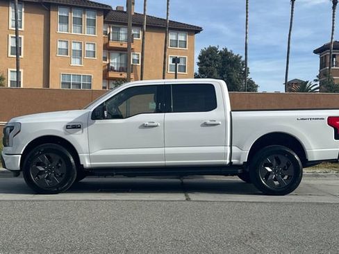 Used 2024 Ford F150 Lightning Flash image 7
