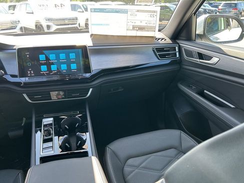 New 2026 Volkswagen Atlas Cross Sport SE FWD image 11