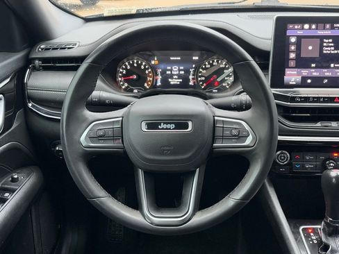 Used 2023 Jeep Compass Altitude w/ Convenience Group image 17