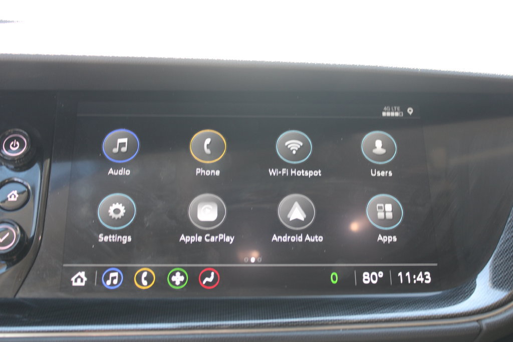 Used 2023 Buick Envision Essence w/ Sport Touring Package FWD image 28