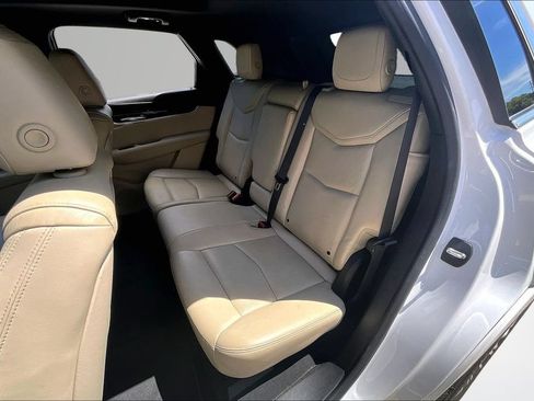 Used 2018 Cadillac XT5 Luxury w/ Driver Awareness Package AWD/4WD image 22