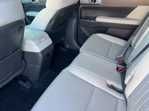 Used 2024 Hyundai Santa Fe SEL image 12