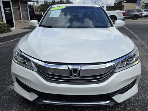 Used 2017 Honda Accord EX-L image 10
