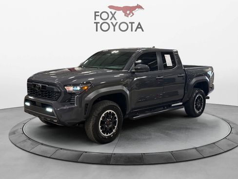 Used 2025 Toyota Tacoma TRD Off-Road AWD/4WD image 1
