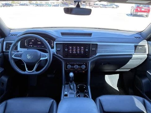 Used 2023 Volkswagen Atlas Cross Sport SE w/ Black Wheel Package image 16