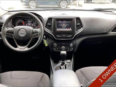 Used 2019 Jeep Cherokee Latitude w/ Popular Appearance Group FWD image 14