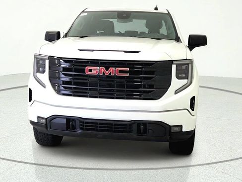 Used 2023 GMC Sierra 1500 Elevation AWD/4WD image 2