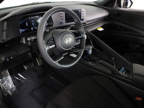 Certified 2026 Hyundai Elantra Sport FWD image 19