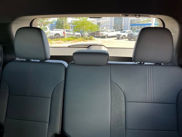 New 2026 GMC Acadia AT4 w/ Luxury Package AWD/4WD image 19