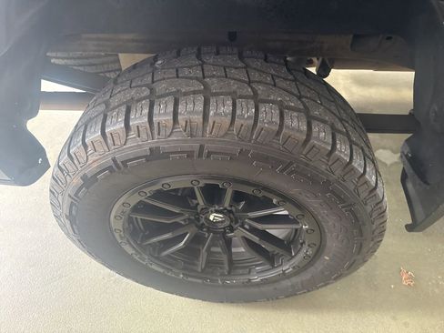 Used 2019 Chevrolet Silverado 1500 Custom image 10