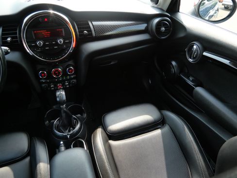Used 2016 MINI Cooper S FWD image 11