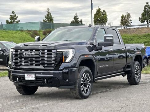 New 2026 GMC Sierra 2500 Denali Ultimate w/ Max Trailering Package image 6