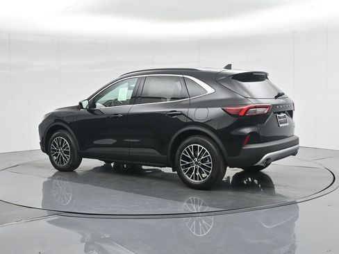 New 2025 Ford Escape SE image 6