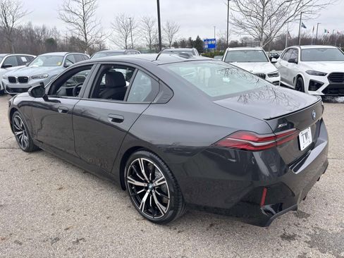 New 2026 BMW 550e xDrive image 7