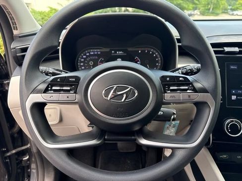 Used 2024 Hyundai Tucson SE AWD/4WD image 11