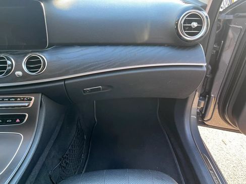 Used 2018 Mercedes-Benz E 300 image 26