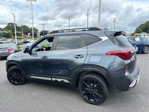 Used 2022 Kia Seltos Nightfall Edition AWD/4WD image 5