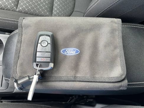 Used 2023 Ford Escape Active AWD/4WD image 40