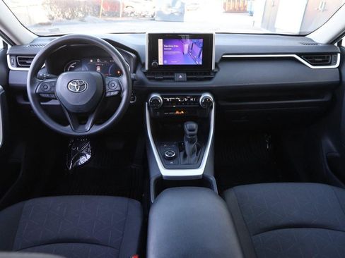 Certified 2025 Toyota RAV4 XLE image 18