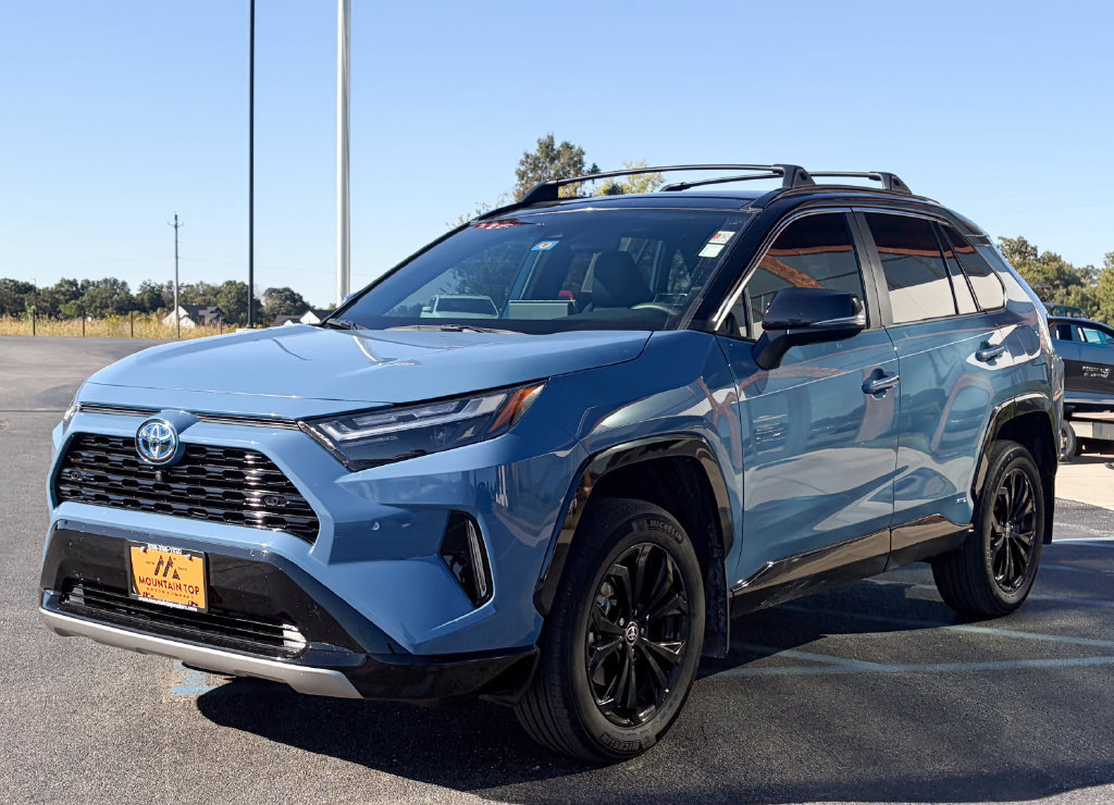 Used 2022 Toyota RAV4 XSE AWD/4WD image 15