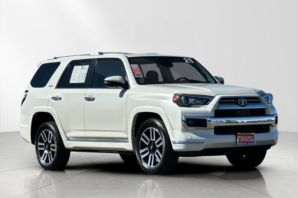 Used 2023 Toyota 4Runner Limited AWD/4WD image 8