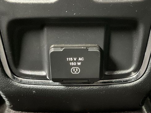 Used 2019 Jeep Grand Cherokee Altitude AWD/4WD image 13