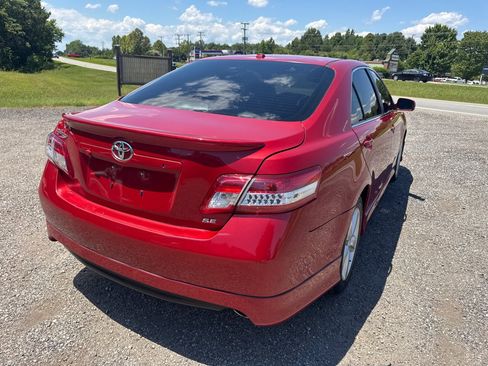 Used 2011 Toyota Camry SE w/ SE/XLE Extra-Value Pkg FWD image 11