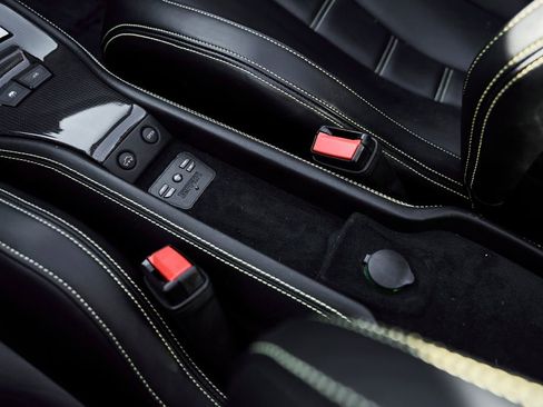Used 2015 Ferrari 458 Spider RWD image 64