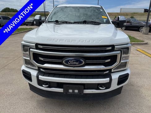 Used 2022 Ford F250 Platinum w/ FX4 Off-Road Package AWD/4WD image 2